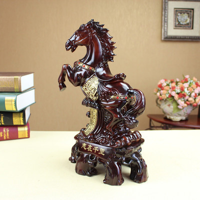 志在千里馬年熱銷馬擺件 家居裝飾與饋贈(zèng)佳品